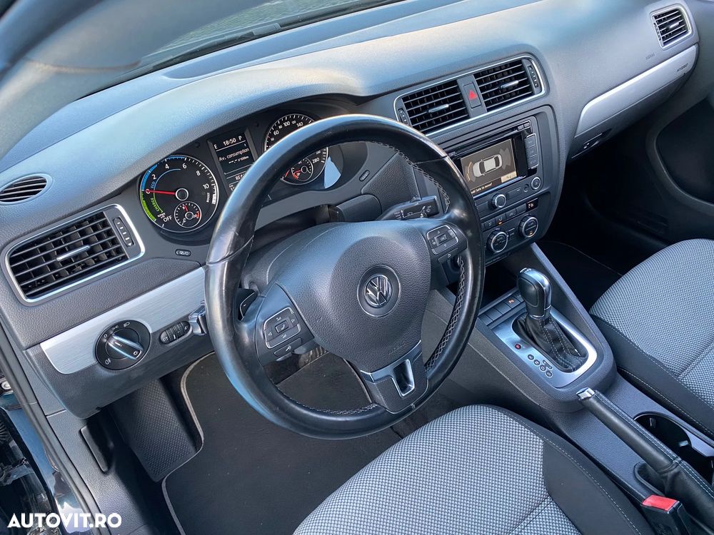Volkswagen Jetta 1.4 DSG Comfortline - 18