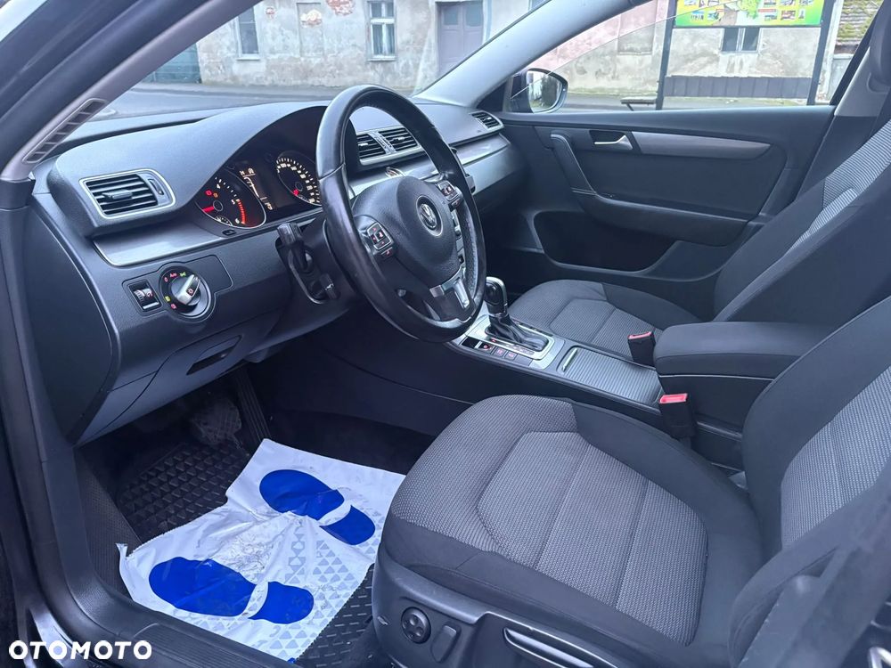 Volkswagen Passat 2.0 TDI DSG BlueMotion Technology Highline - 11