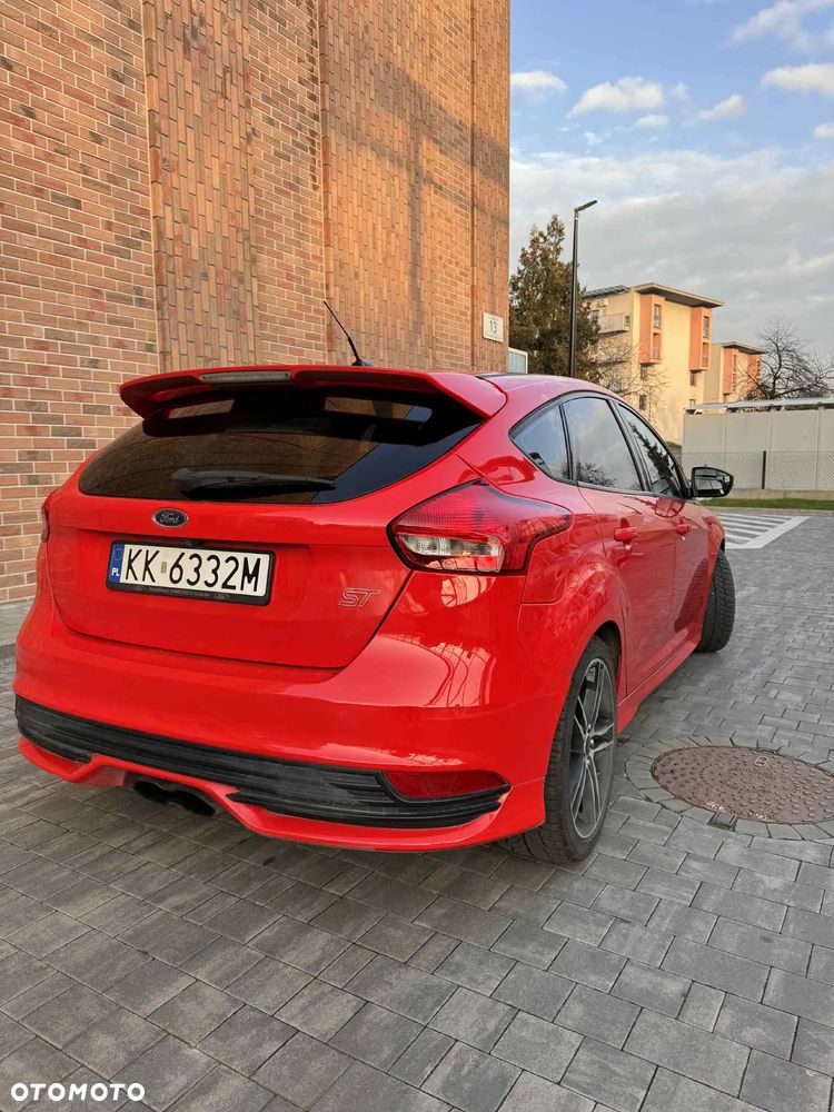 Ford Focus 2.0 EcoBoost ST - 5