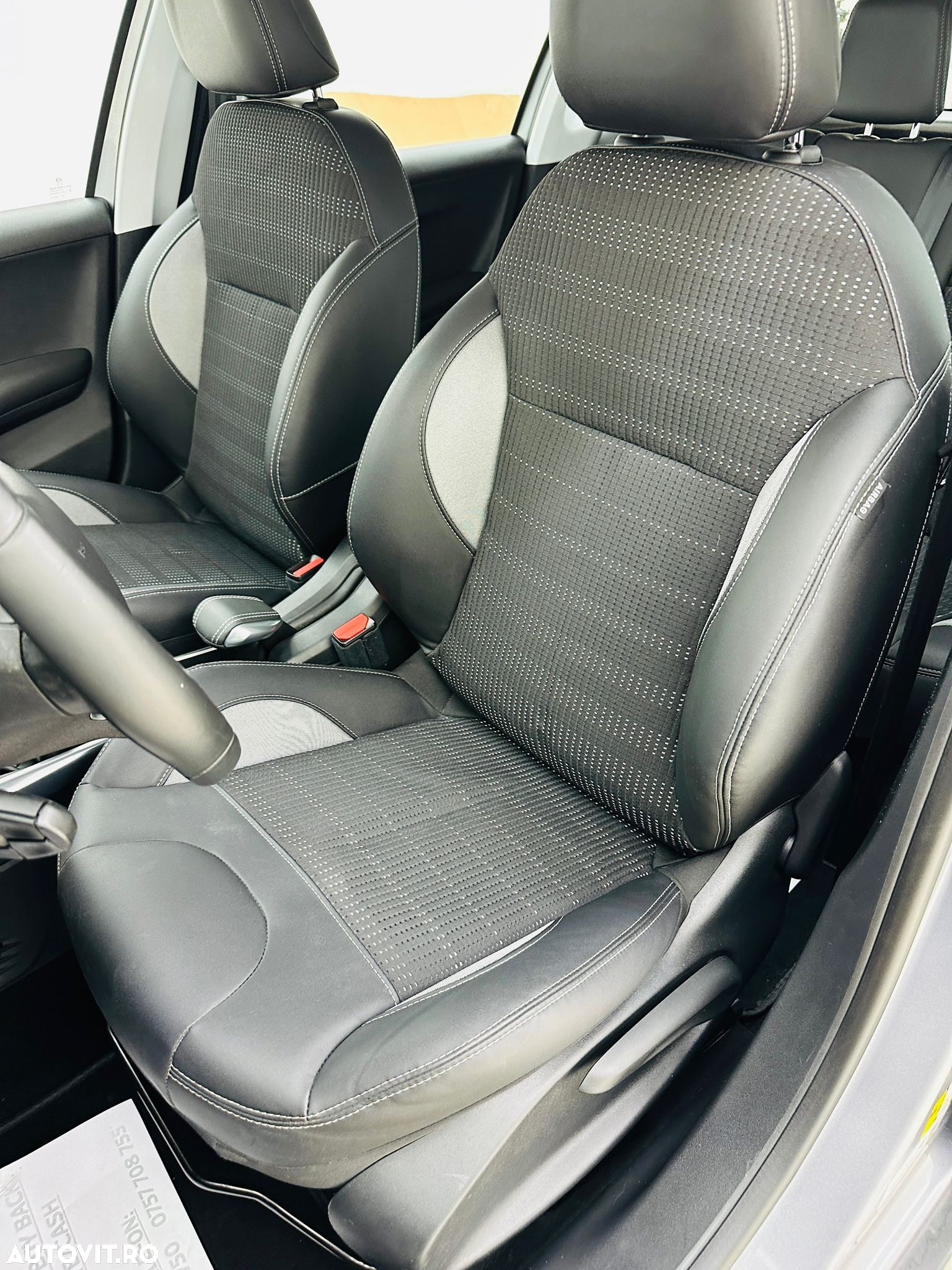 Peugeot 2008 - 13