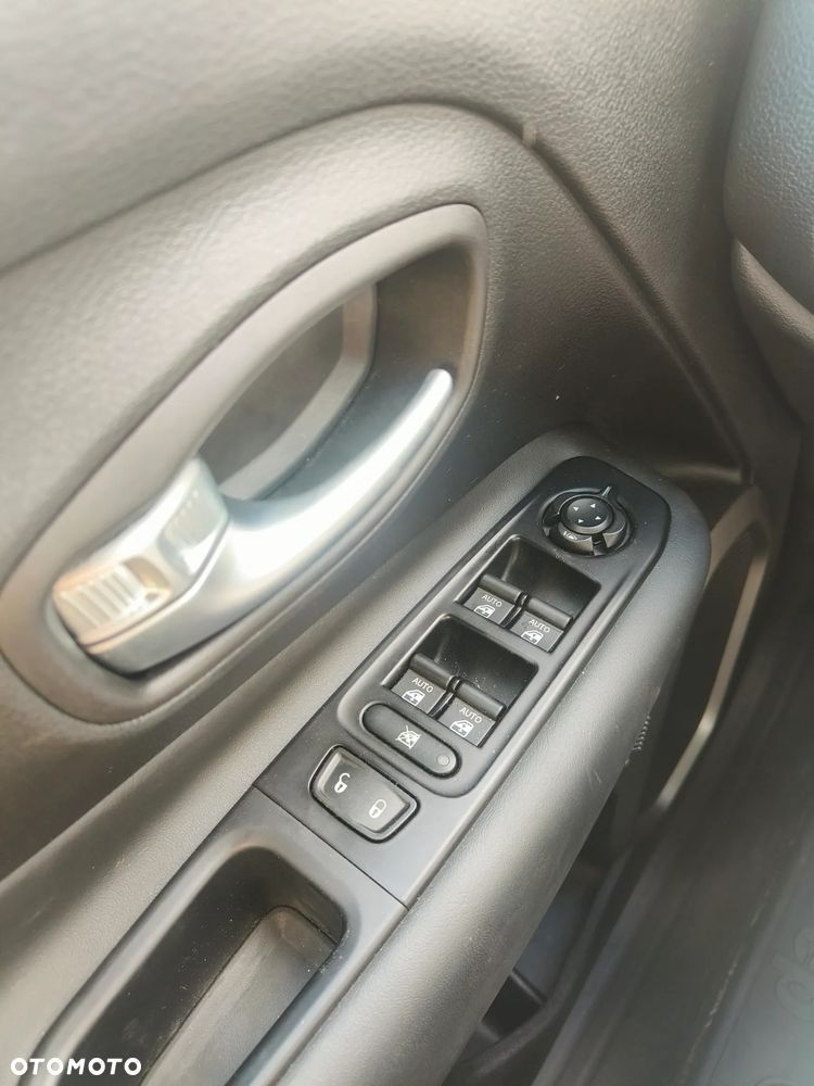 Jeep Renegade 1.0 T-GDI 80th Anniversary - 19