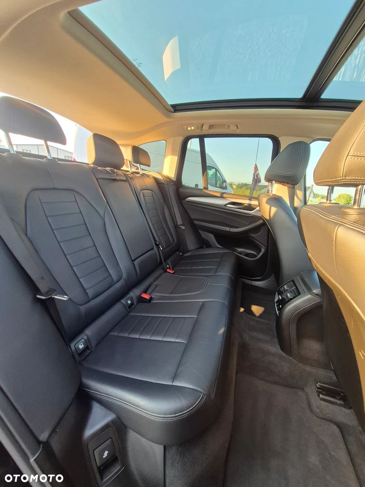 BMW X3 - 16