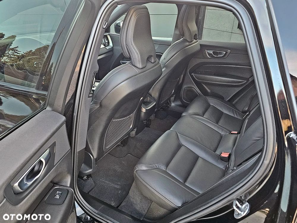 Volvo XC 60 B4 D AWD Geartronic RDesign - 15