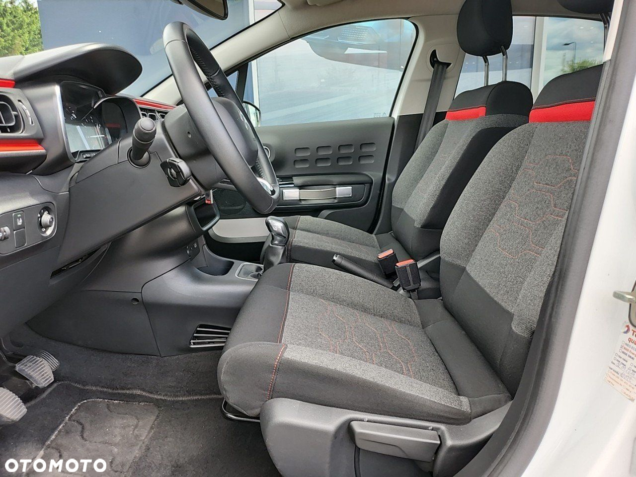 Citroën C3 1.2 PureTech GPF Shine S&S - 9