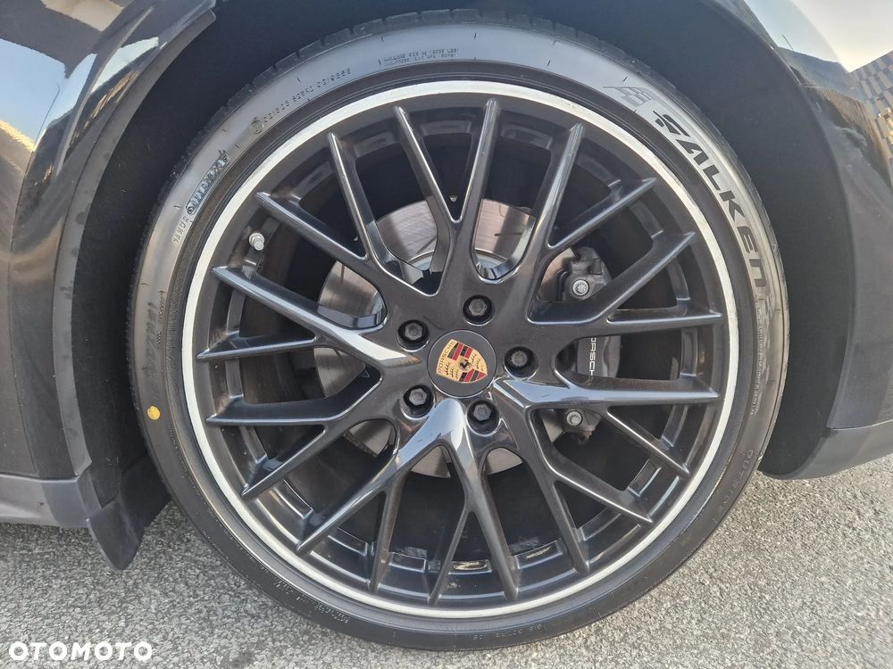 Porsche Panamera 4 GPF Executive - 9