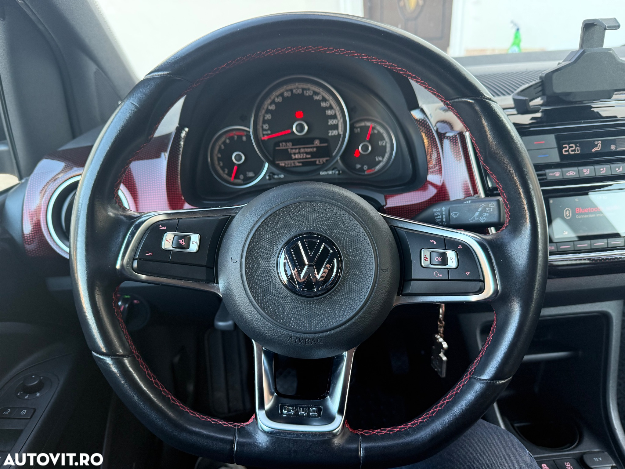 Volkswagen up! GTI - 8