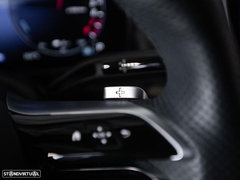 Mercedes-Benz GLC 300 e 4Matic - 22