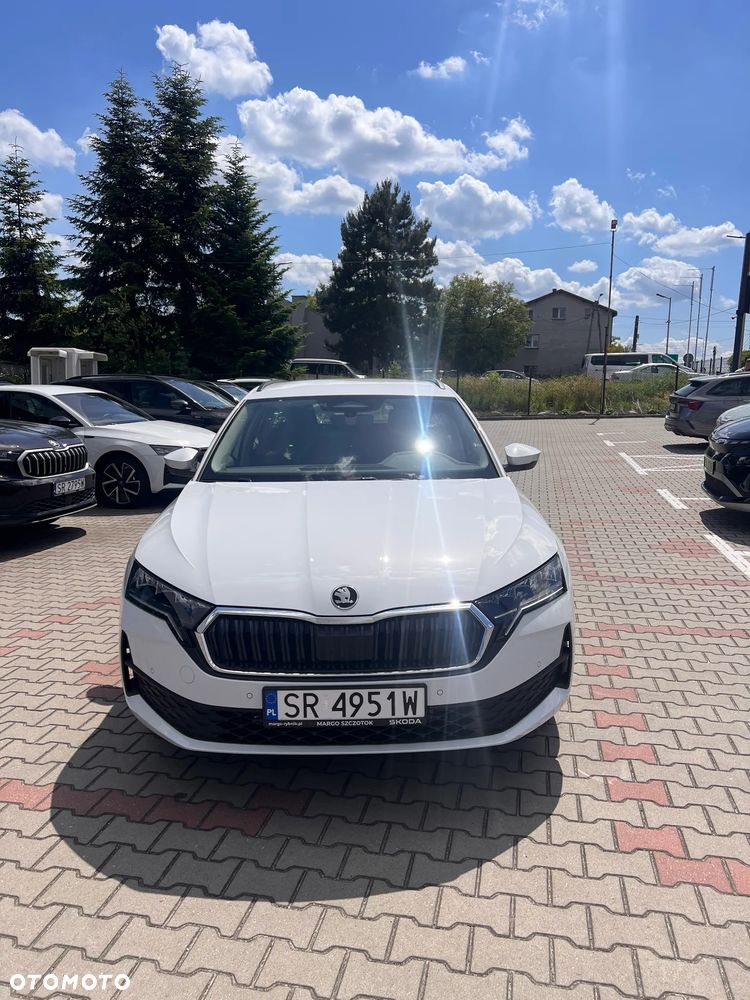 Skoda Octavia 2.0 TDI Drive Essence DSG - 3