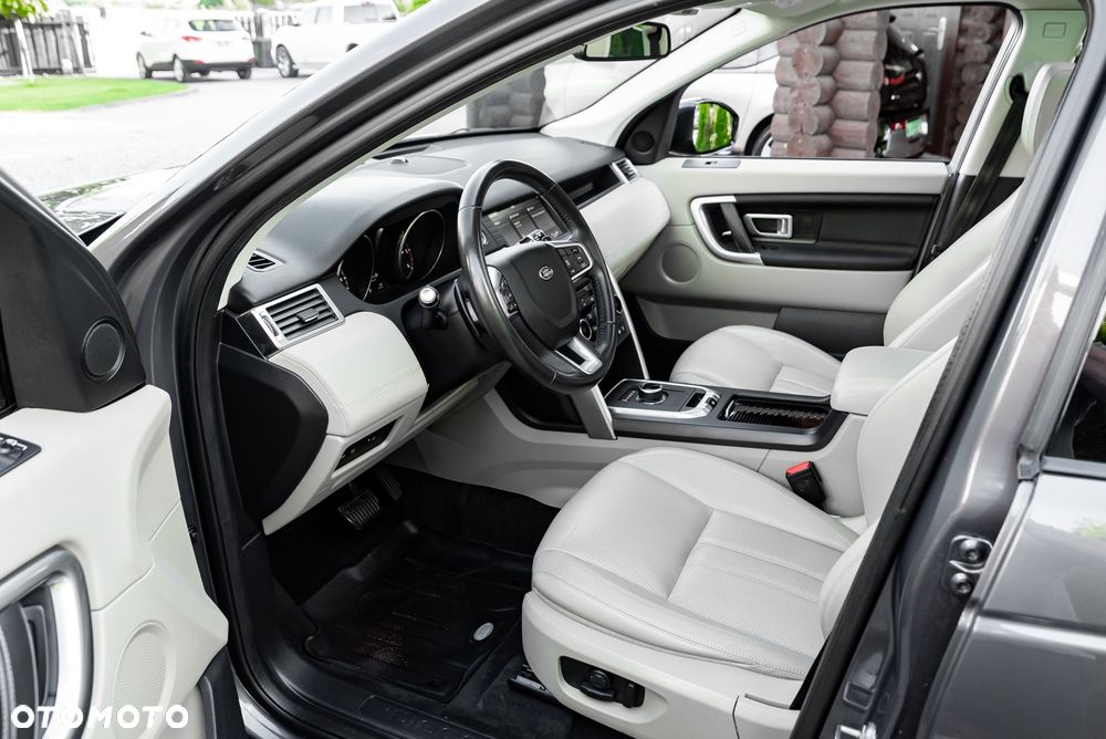 Land Rover Discovery Sport D150 - 17