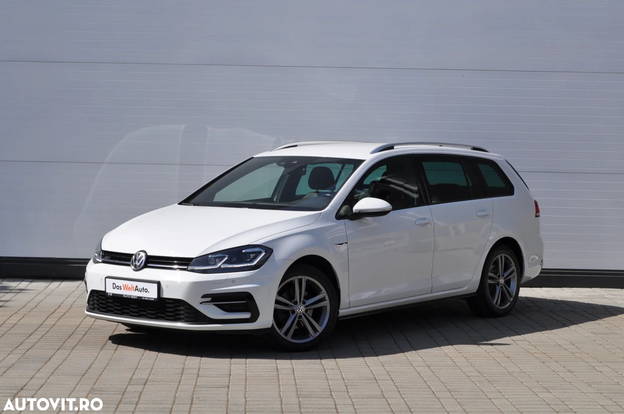 Volkswagen Golf 2.0 TDI DSG R-Line - 1