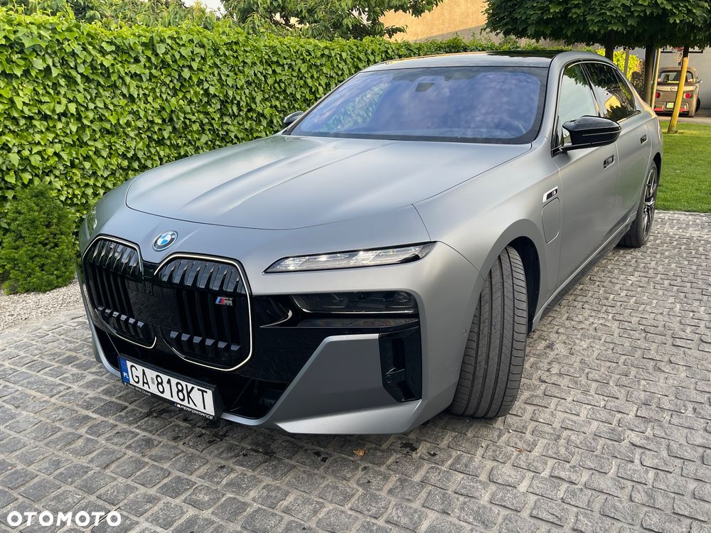 BMW Seria 7 M760e PHEV xDrive Individual Edition sport - 1