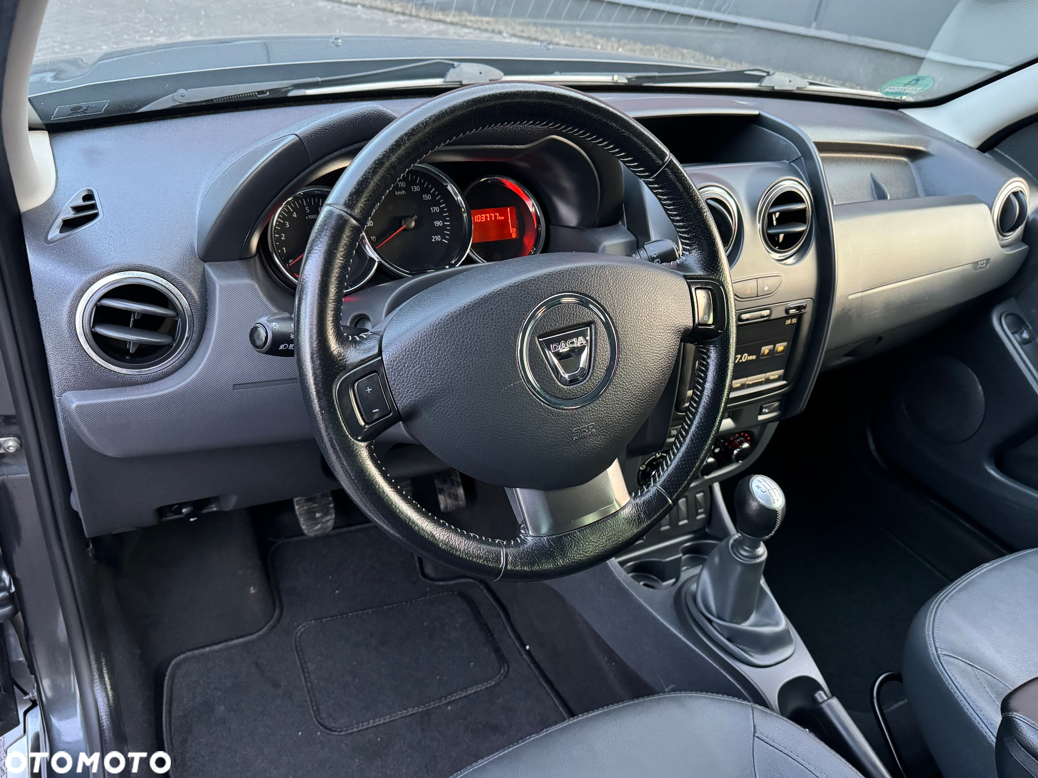Dacia Duster 1.2 TCe Laureate - 6