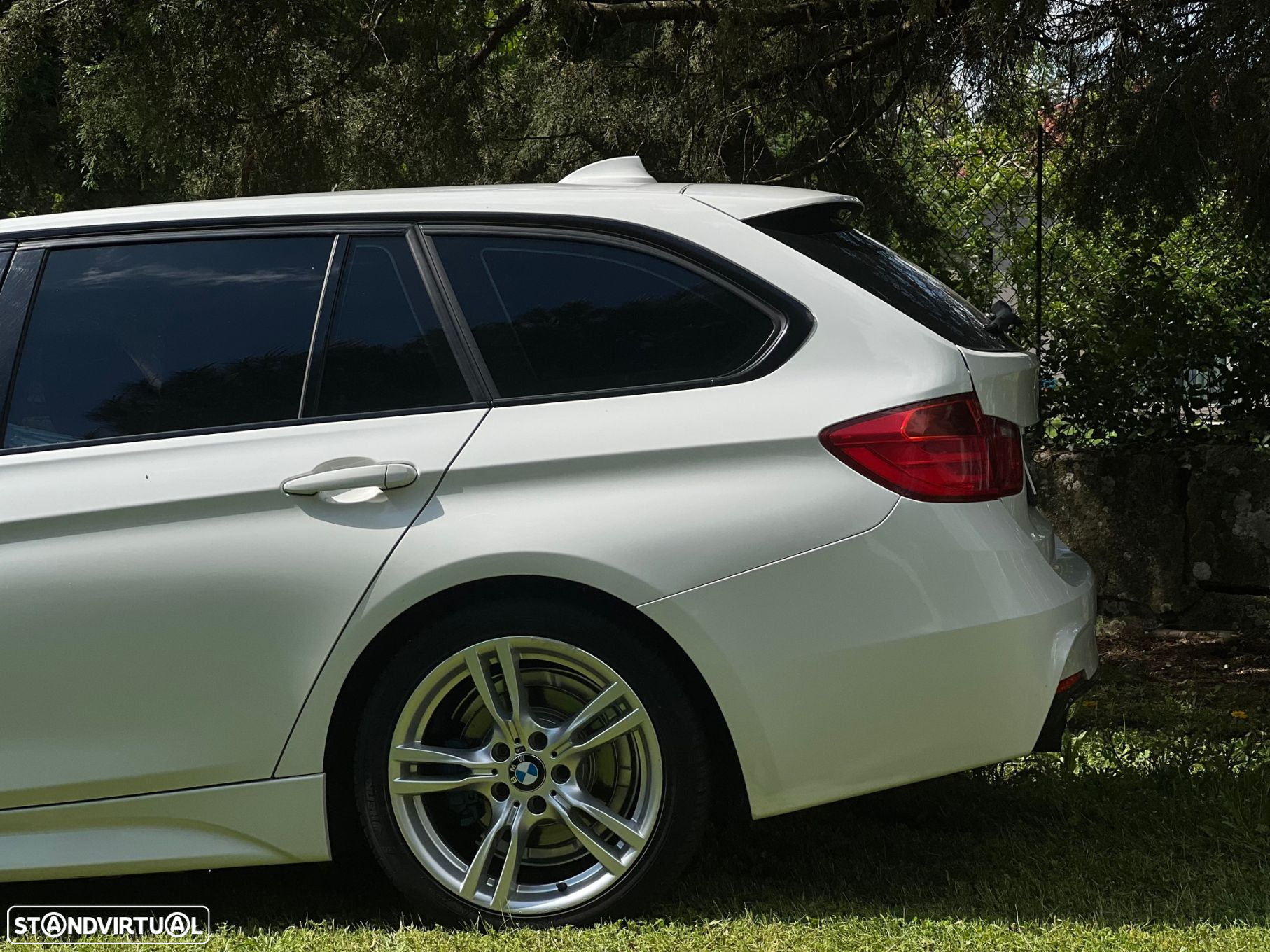 BMW 318 d Touring Pack M - 20
