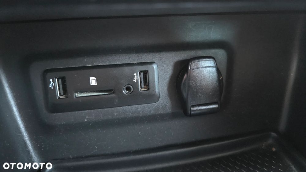 Renault Megane ENERGY dCi 130 BOSE EDITION - 22