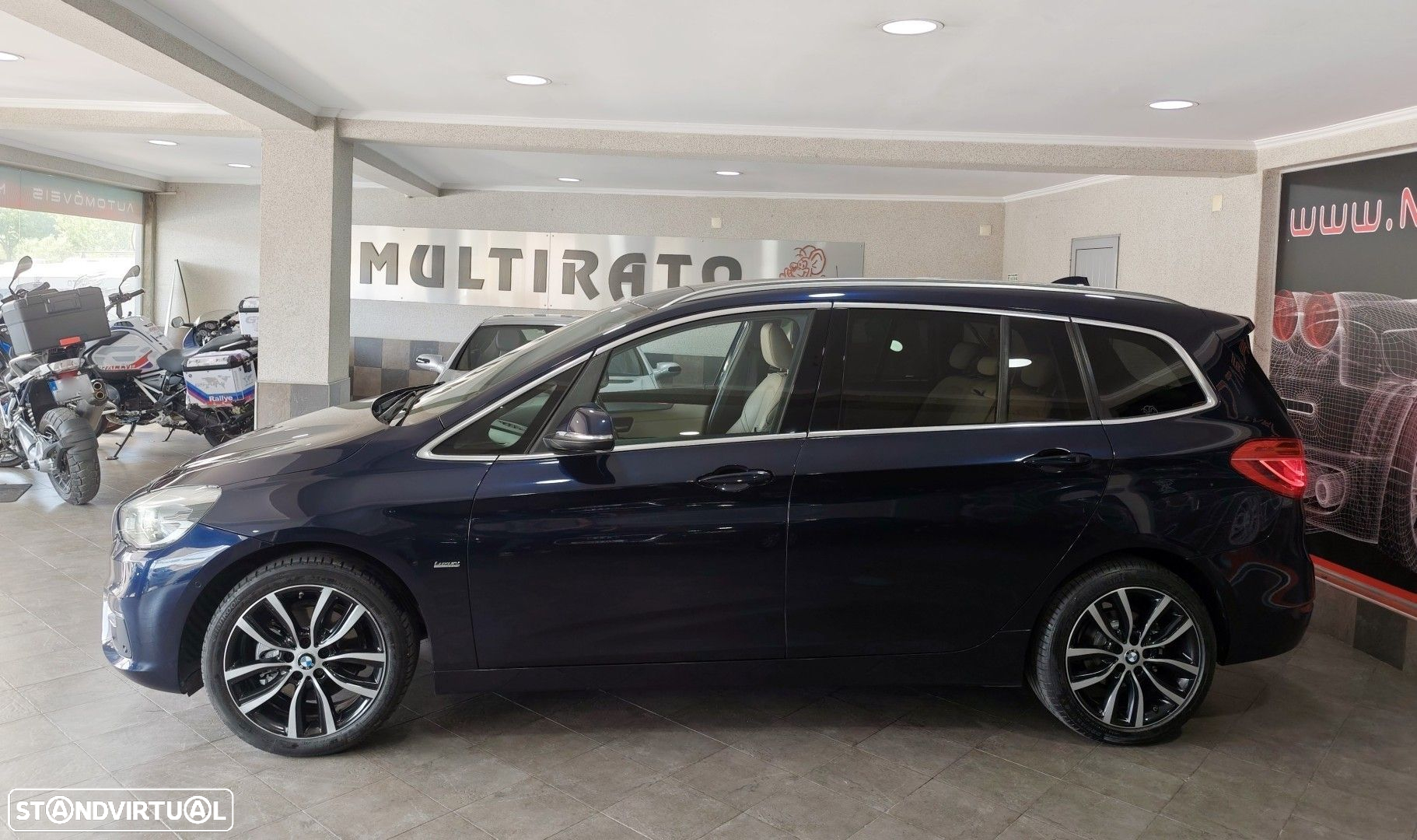 BMW 218 Gran Tourer d Line Luxury Auto - 8