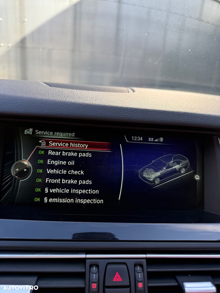 BMW Seria 5 520d xDrive - 11