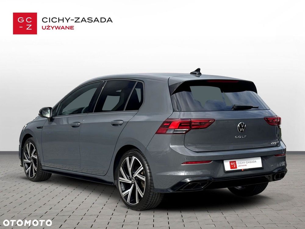 2024 Volkswagen Golf 1.5 eTSI EVO R-Line DSG, photograph 3