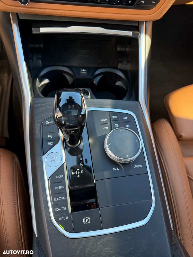 BMW Seria 3 330e Aut. M Sport - 17