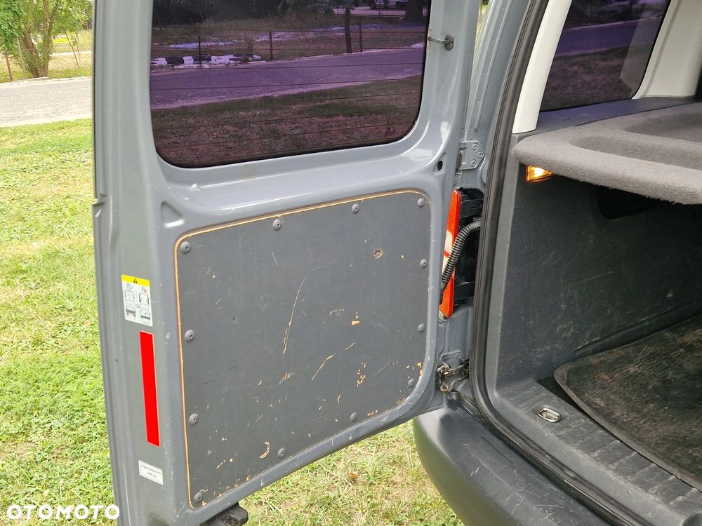 Volkswagen Caddy Comfortline DSG - 35