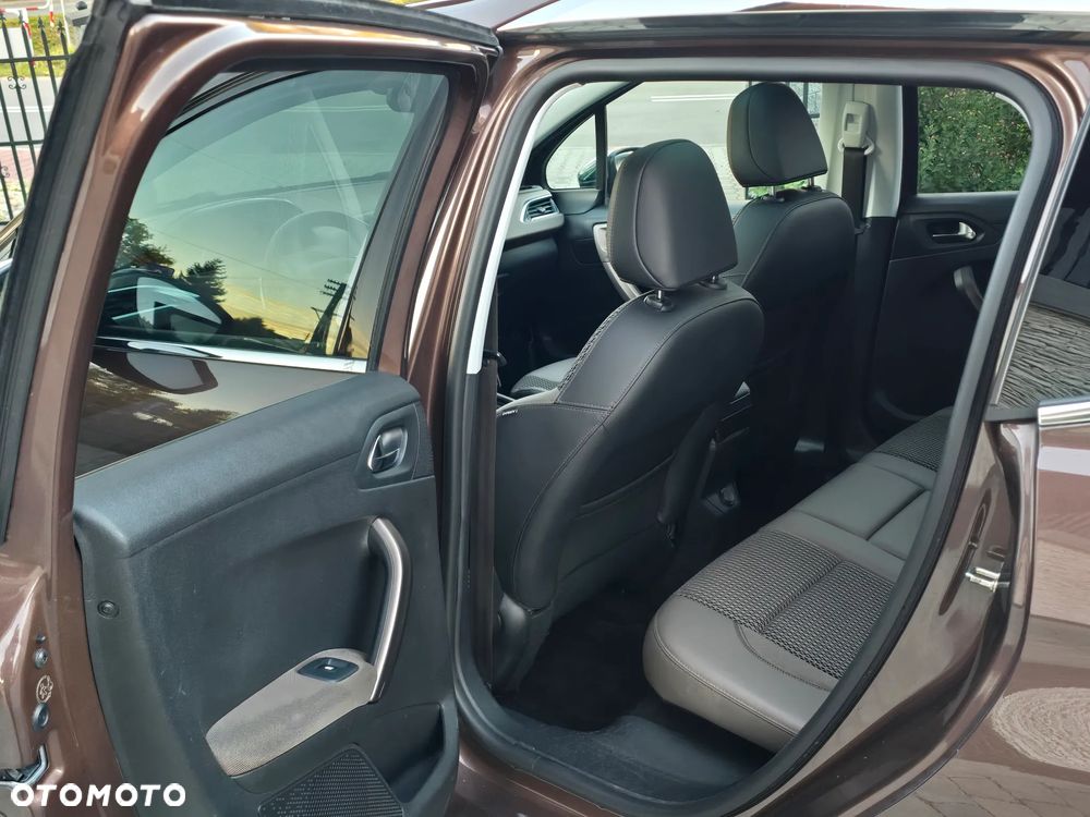 Peugeot 2008 e-HDi FAP 92 ETG6 STOP & START Allure - 21