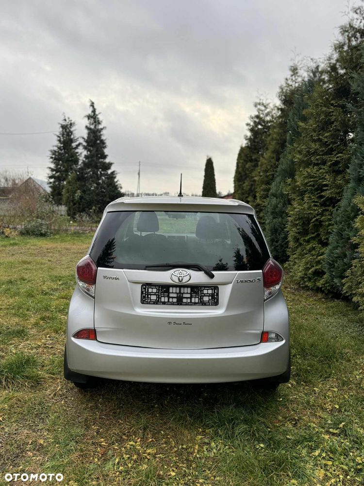 Toyota Verso S - 5