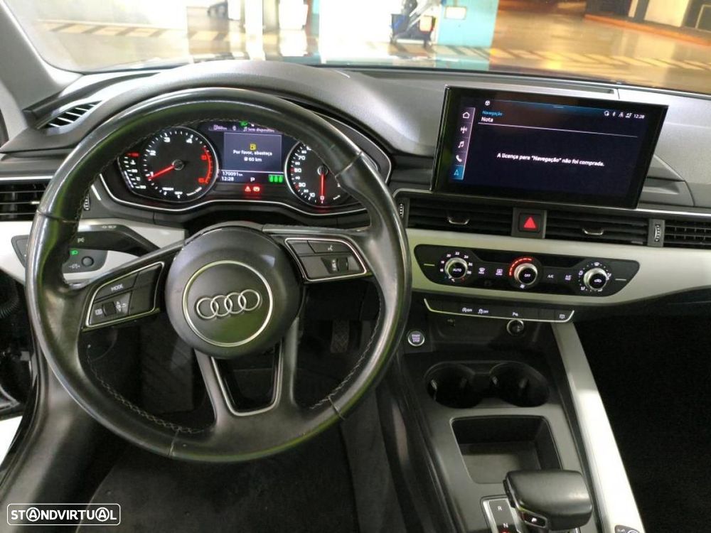 Audi A4 Avant 30 TDI S tronic - 3