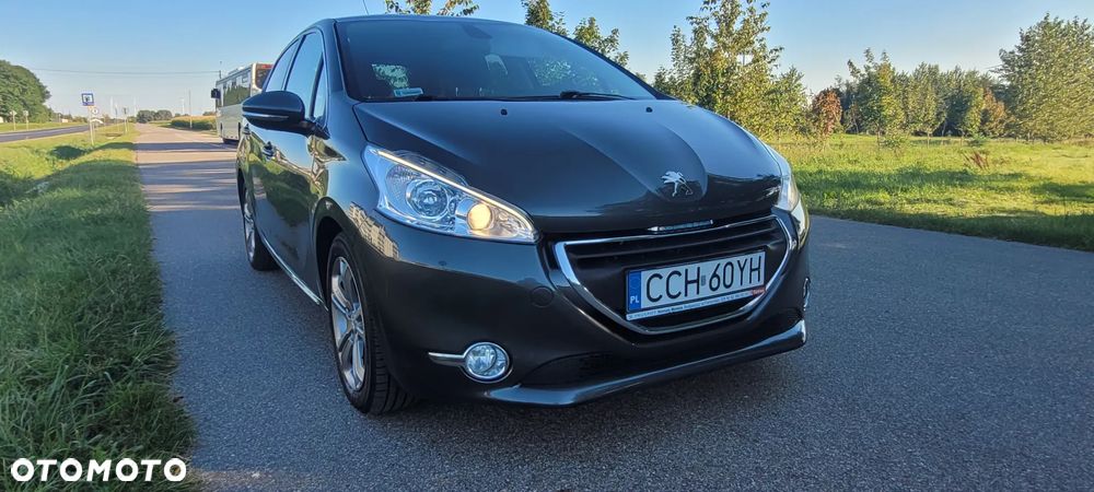 Peugeot 208 - 6