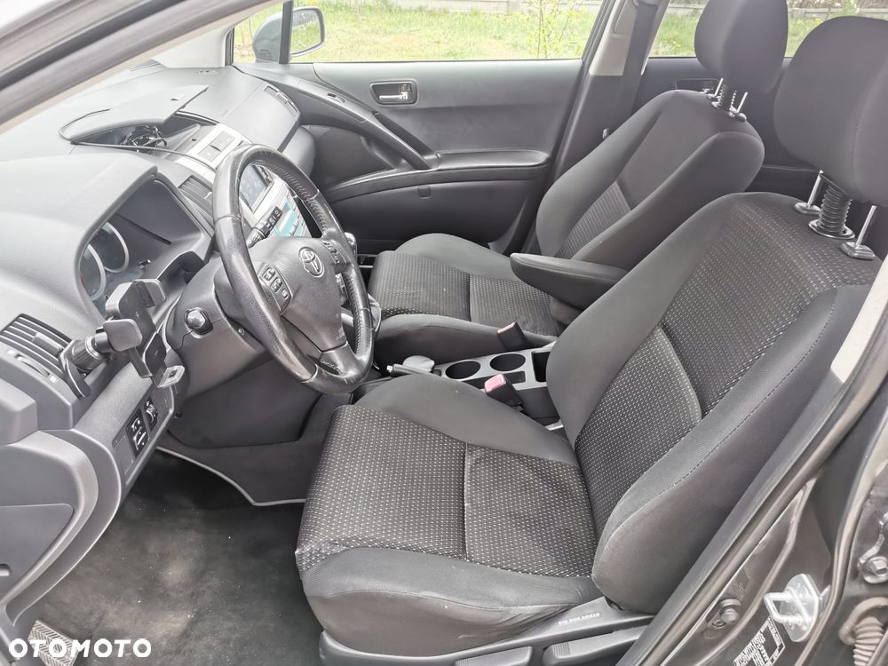 Toyota Corolla Verso 2.2 D-4D DPF Sol - 14