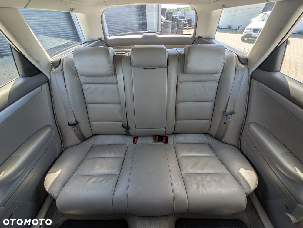 Audi A4 Avant 2.0 TDI DPF multitronic - 38