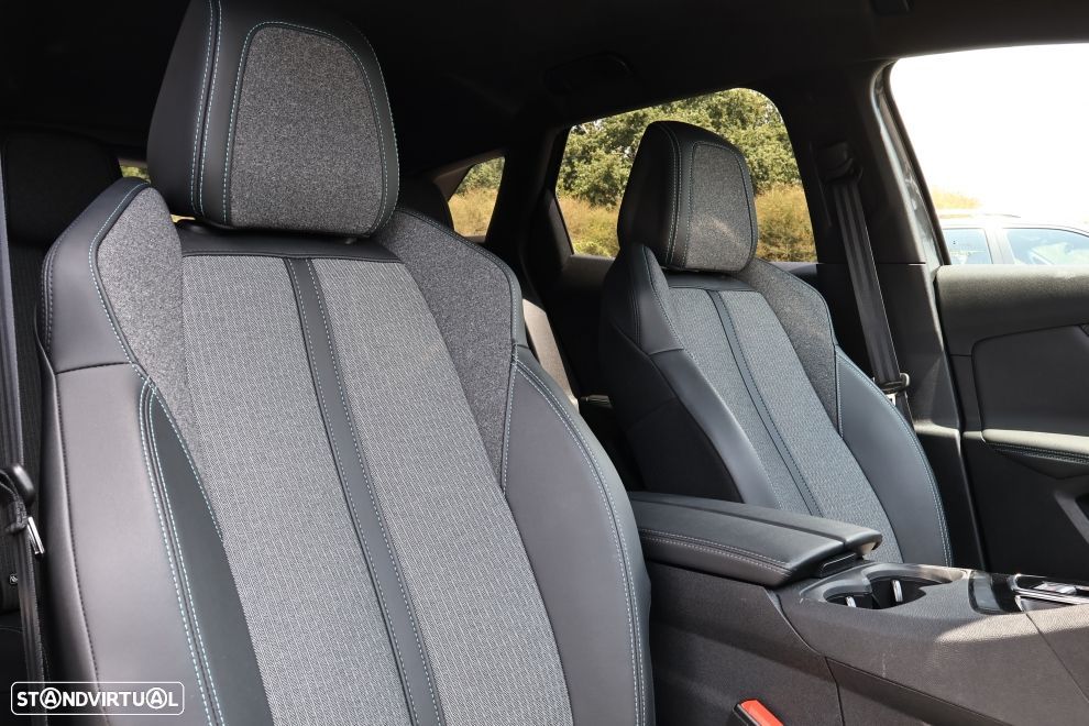 Peugeot 3008 1.6 Hybrid Allure Pack e-EAT8 - 13