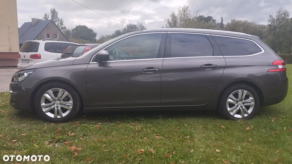 Peugeot 308 1.6 BlueHDi Allure S&S - 4