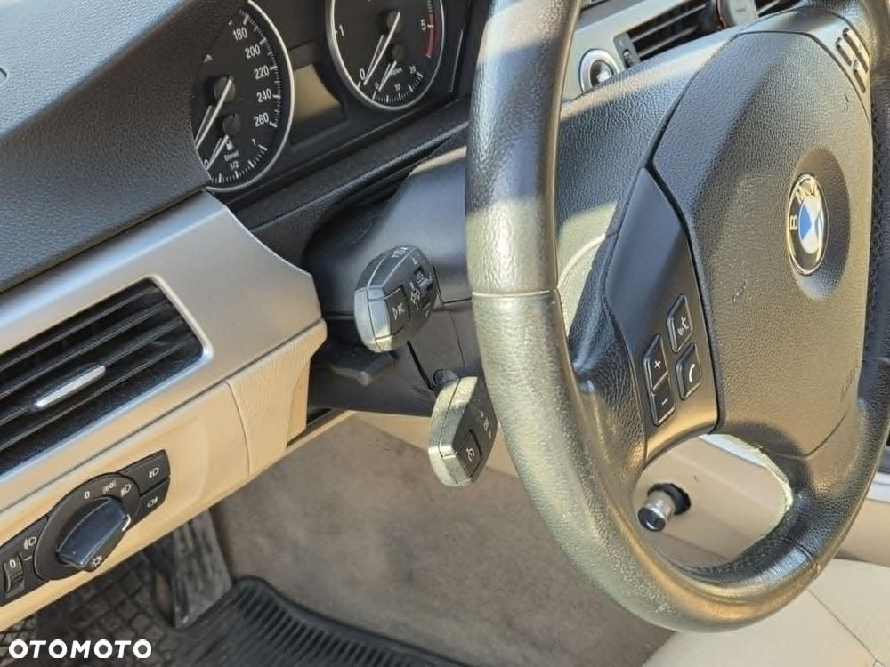 BMW Seria 3 320d DPF - 9