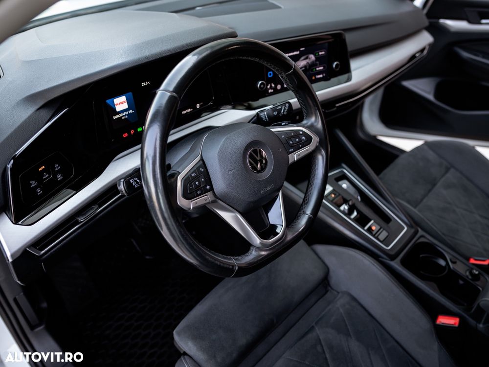 Volkswagen Golf 1.5 eTSI ACT DSG MHEV Life - 19