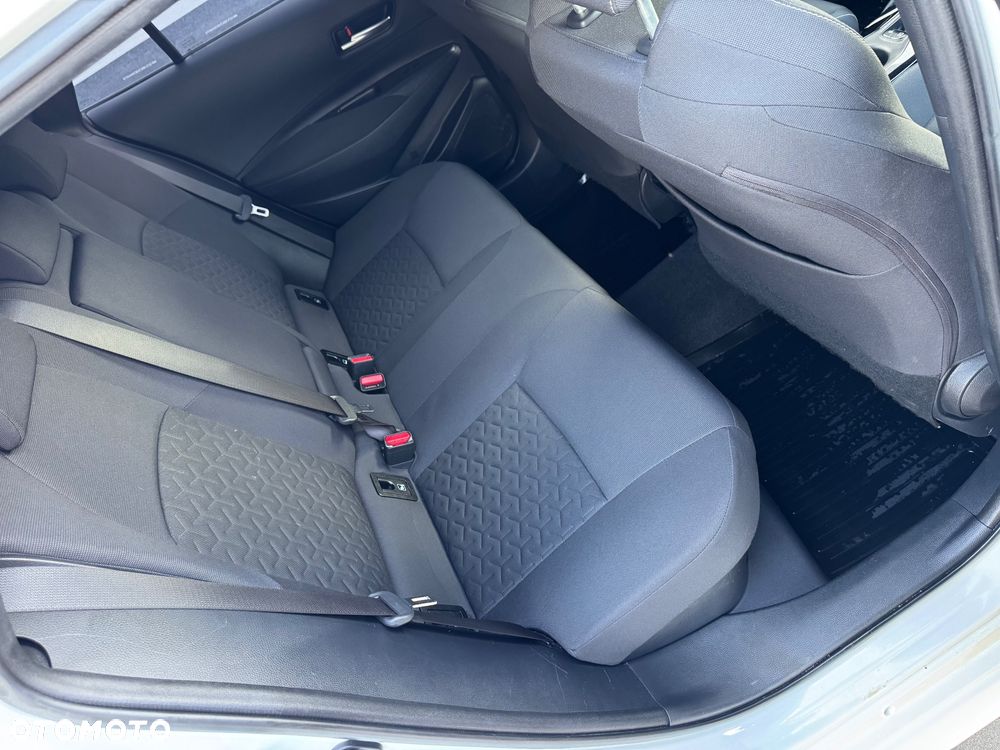 Toyota Corolla 2.0 Lounge - 24