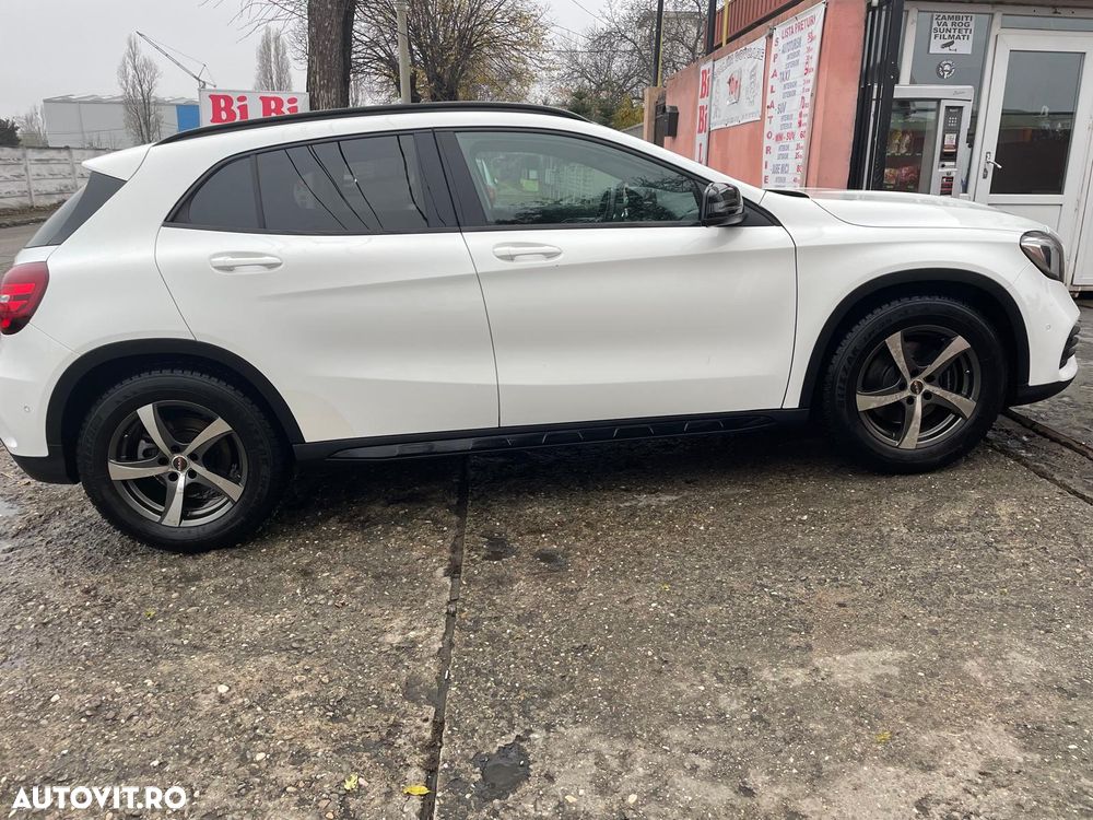 Mercedes-Benz GLA - 4