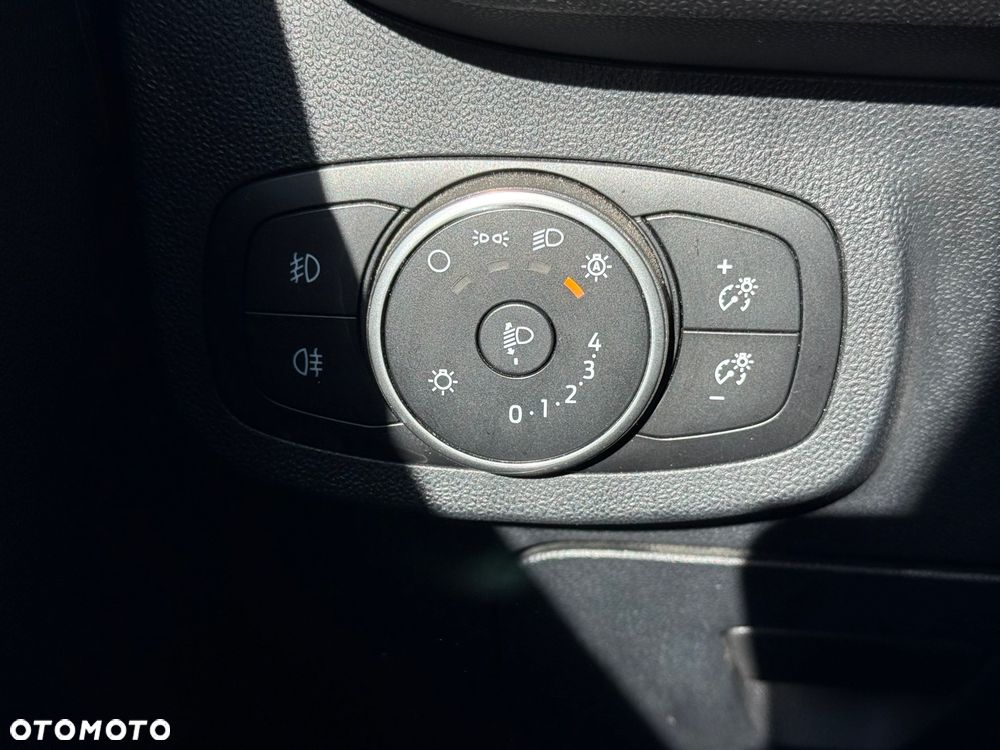 Ford Fiesta - 17