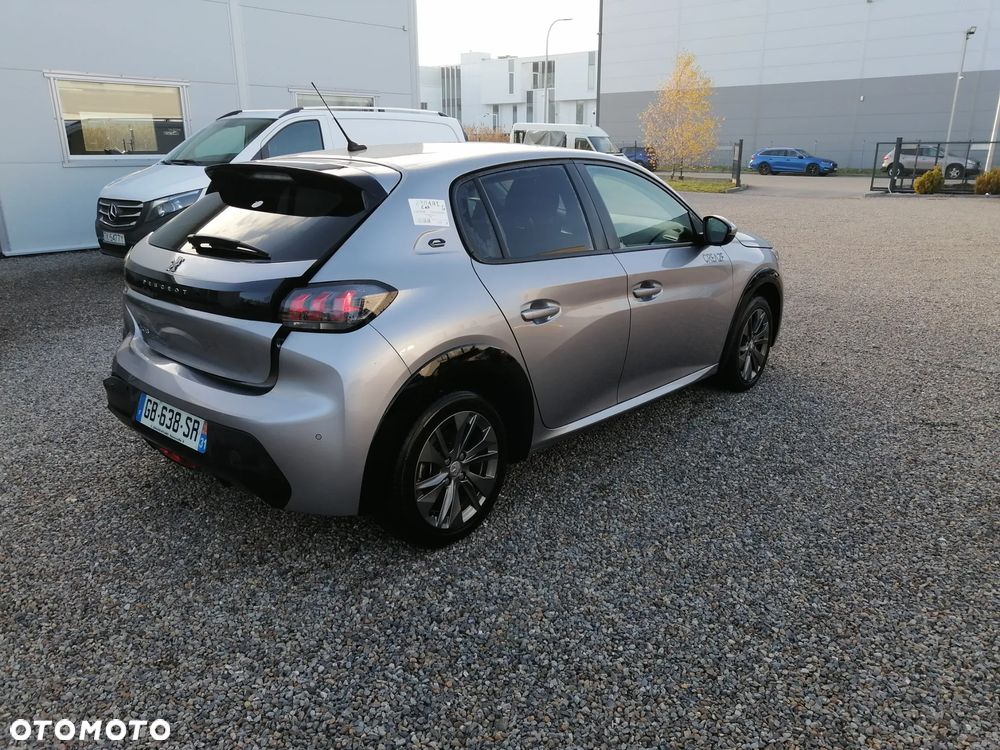 Peugeot 208 Elektromotor 136 Business - 3