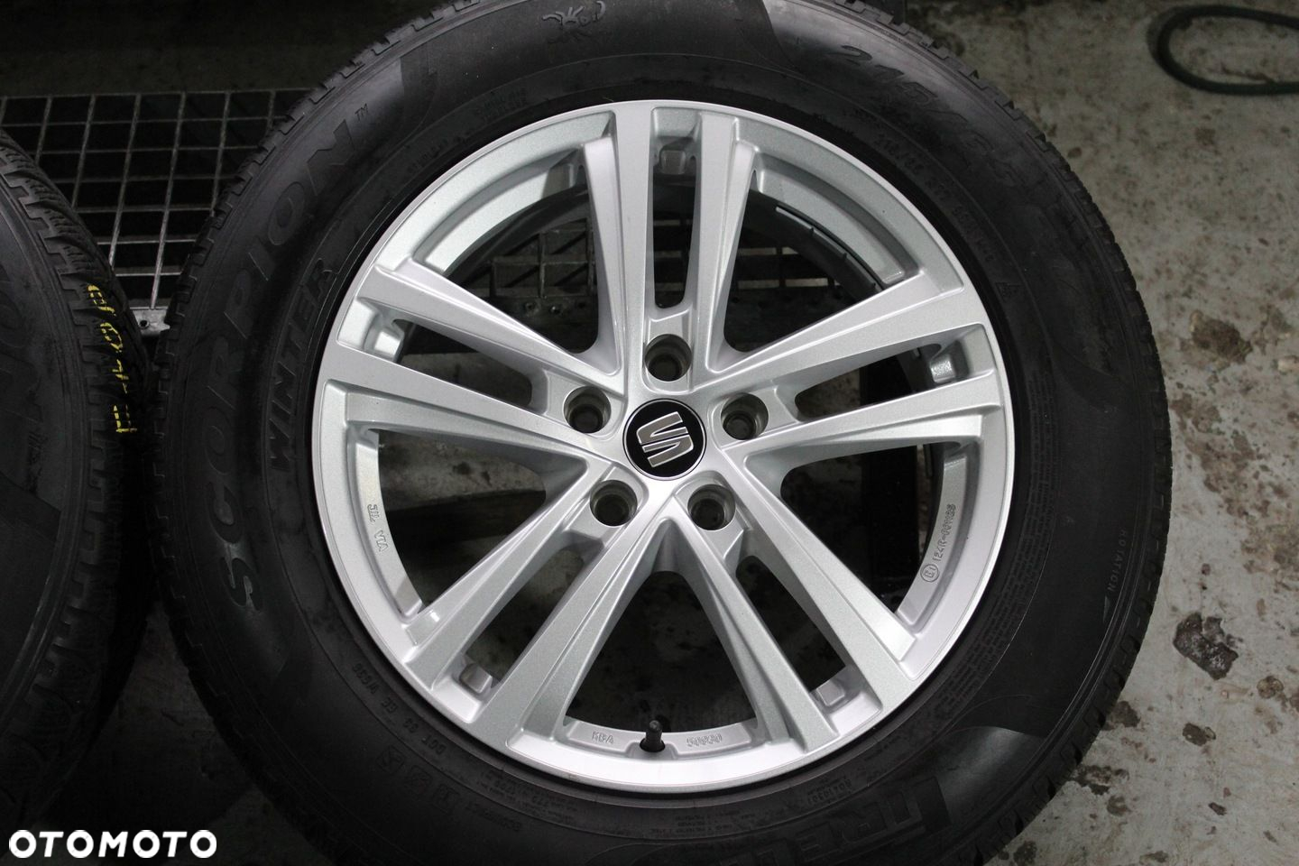 ORYG SEAT 17cali 5x112 ET40 TARRACO ATECA LEON - 3