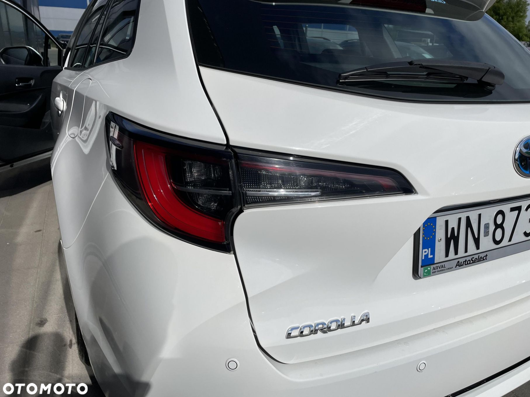 Toyota Corolla 2.0 Hybrid Comfort - 23
