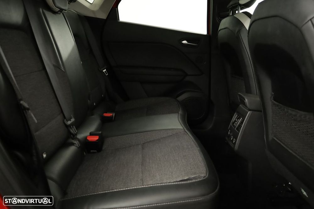 Renault Captur 1.0 TCe Techno Bi-Fuel - 24