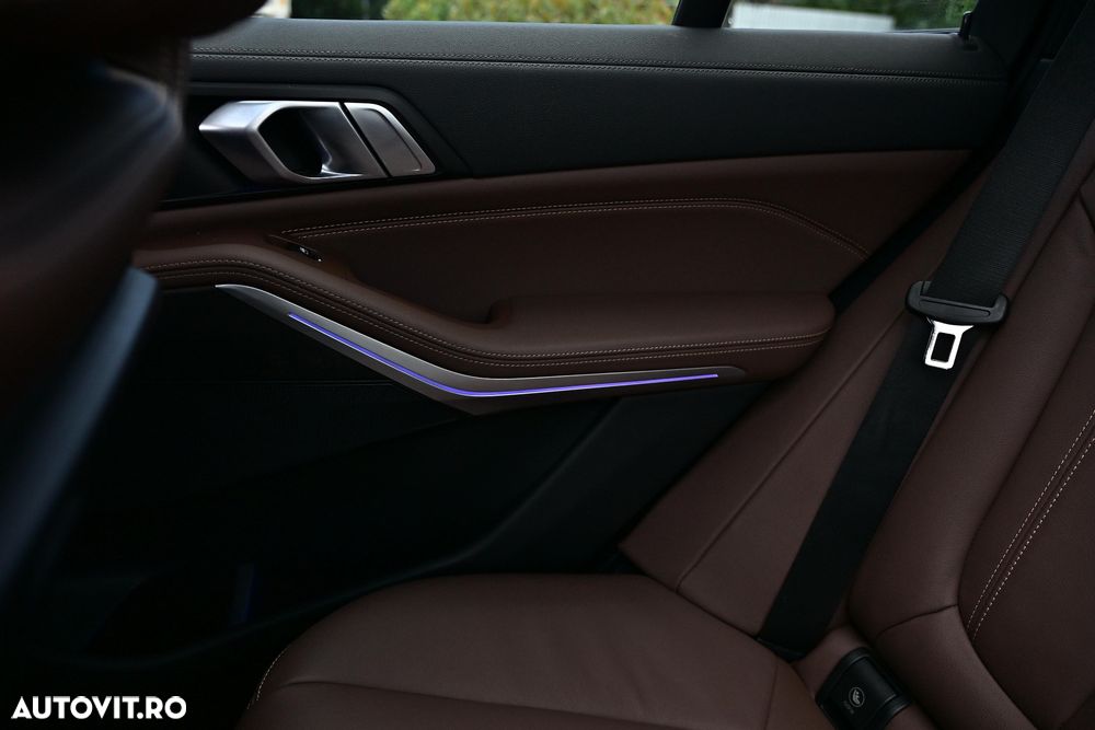 BMW X5 xDrive40i - 33