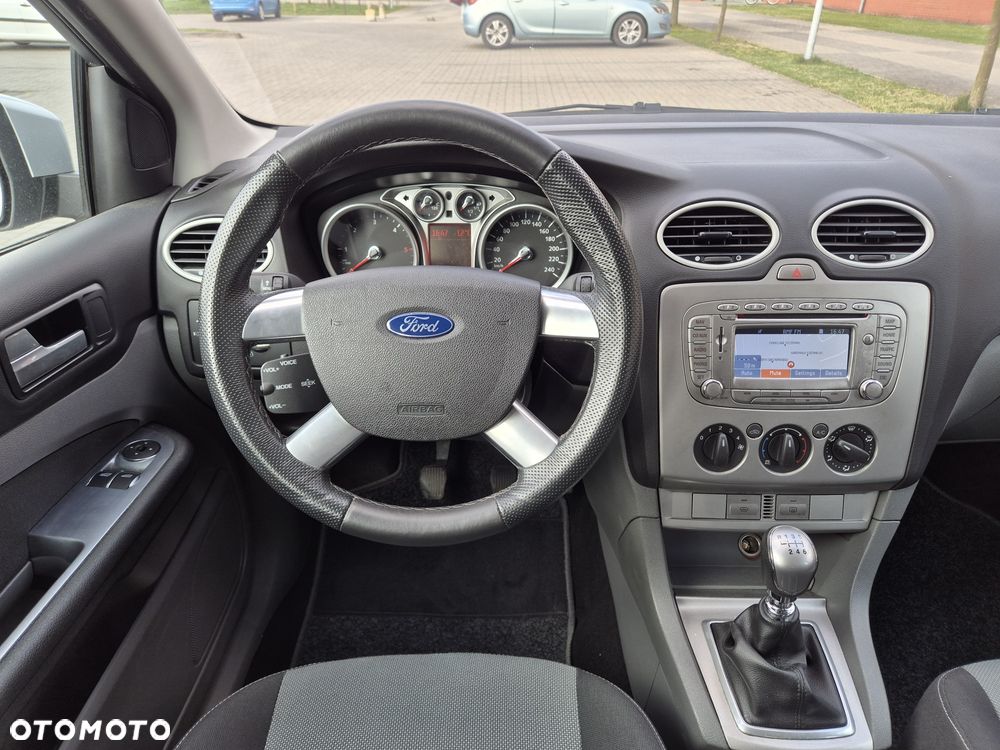Ford Focus - 8