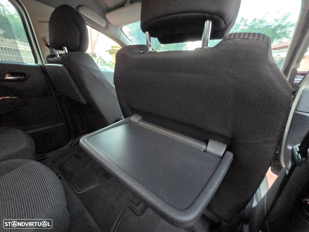 Peugeot 5008 1.6 HDi Premium - 24
