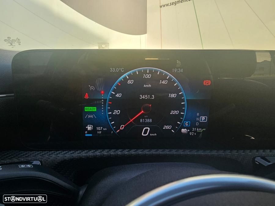 Mercedes-Benz A 250 e 8G-DCT Progressive - 32