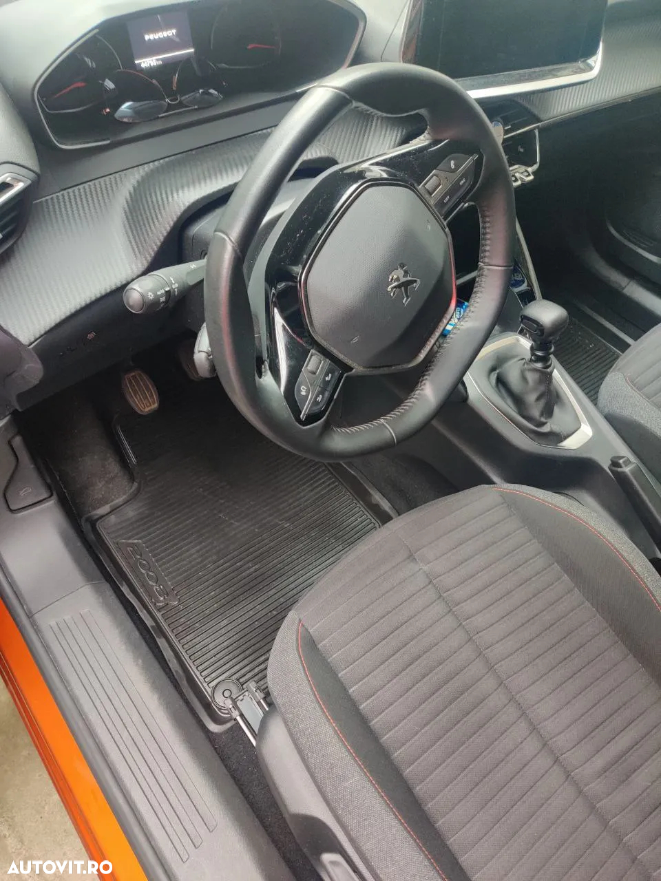 Peugeot 2008 1.2 L PureTech STT Active - 7