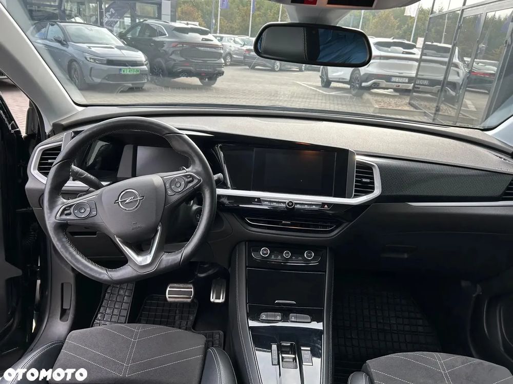 Opel Grandland 1.2 T GS S&S - 10