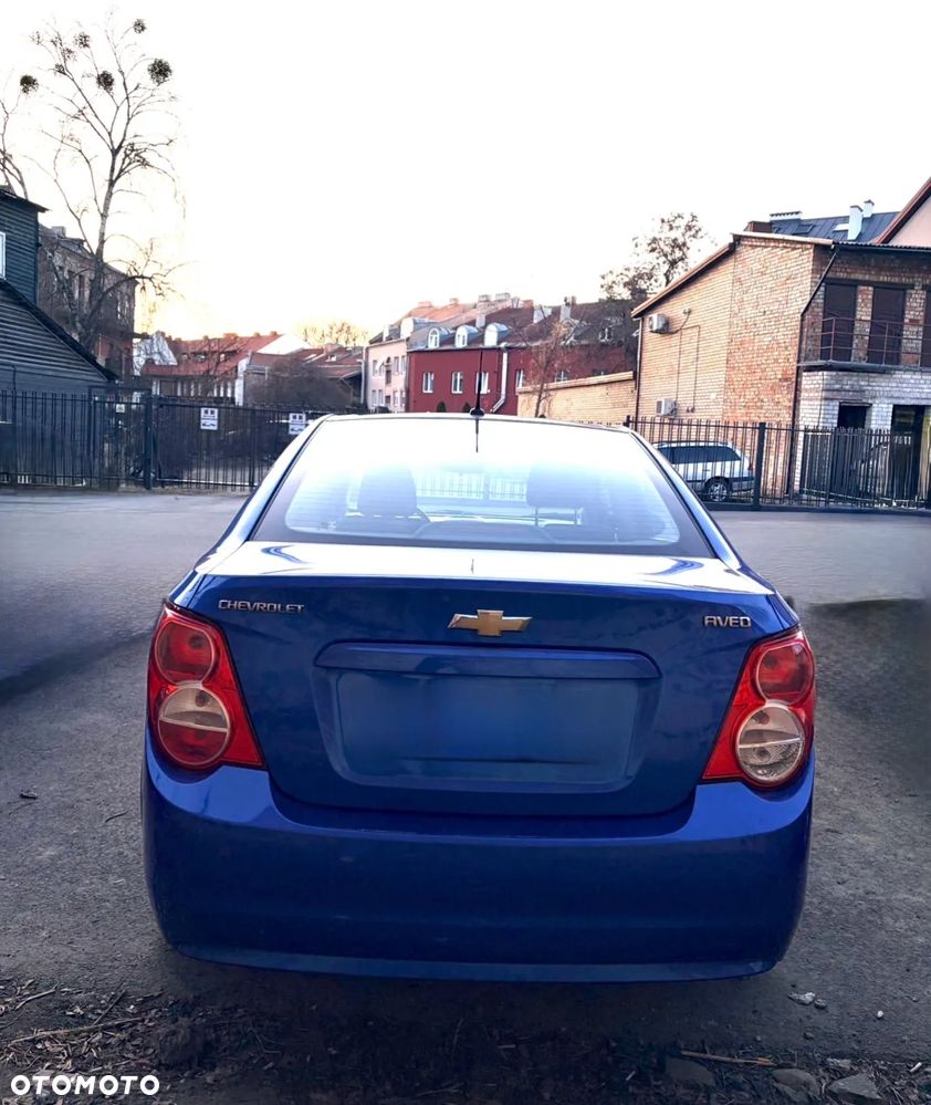Chevrolet Aveo - 2