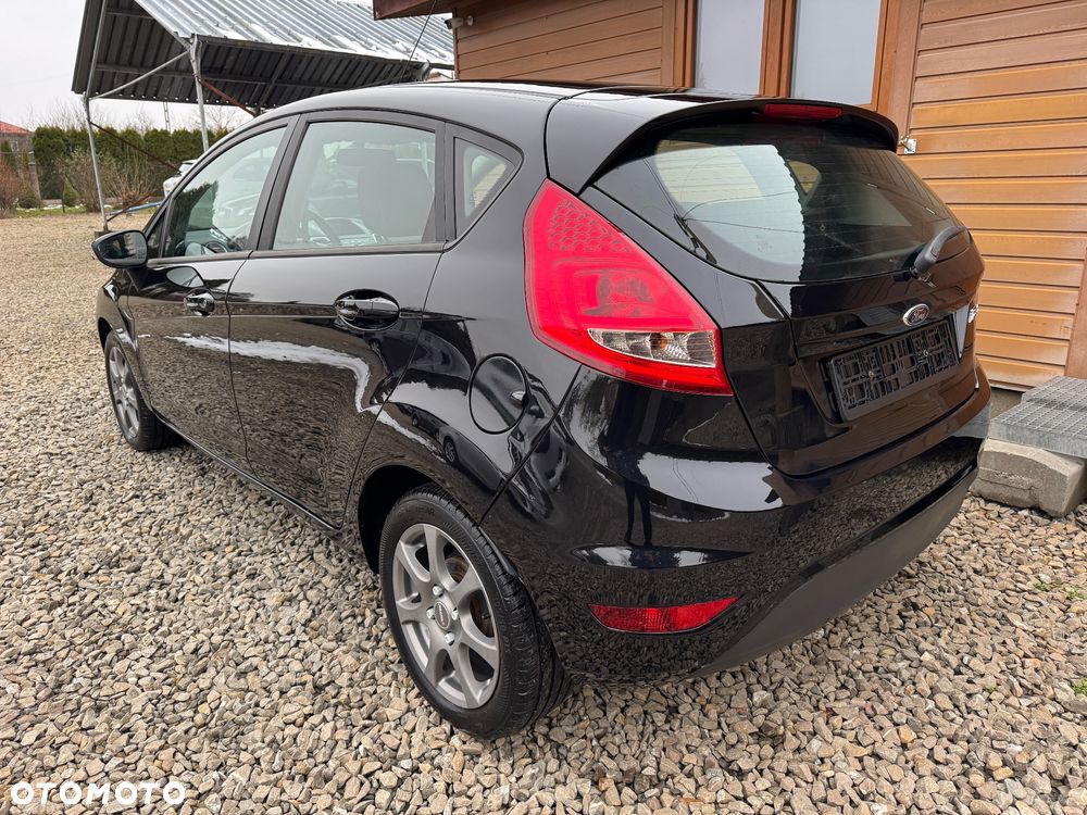 Ford Fiesta 1.4 Champions Edition - 3