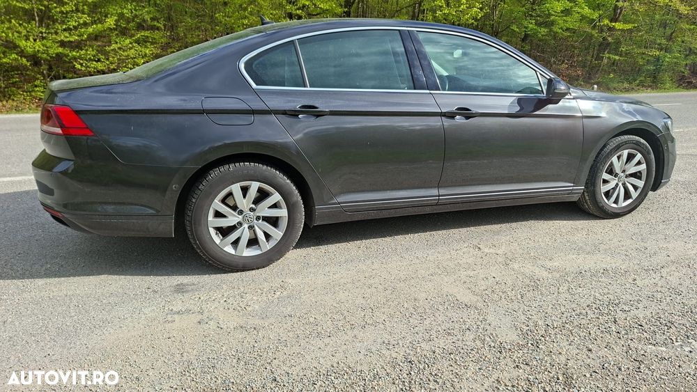 Volkswagen Passat 1.6 TDI SCR DSG Comfortline - 14