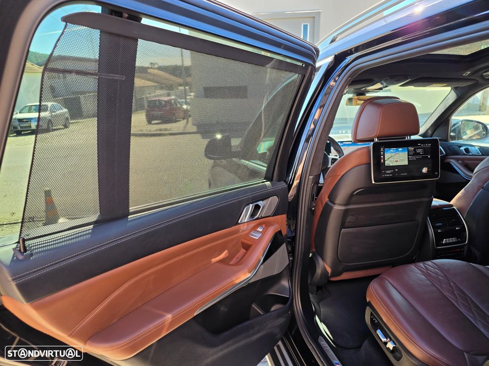 BMW X7 30 d xDrive Pack M - 25